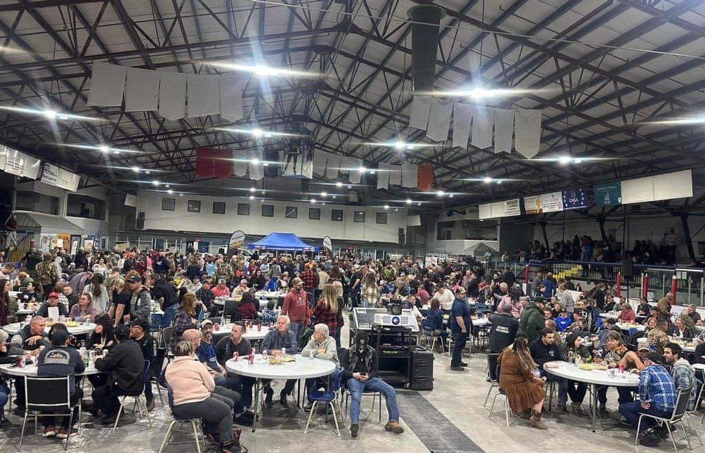 Importante foule pour la Tournée de films chasse pêche à Maniwaki